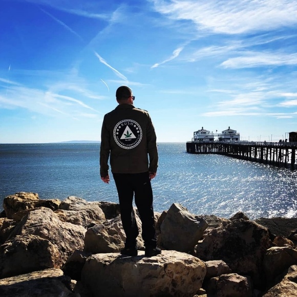 Kush Delivery Company LLC Clothing and Apparel... - Picture 1 of 6